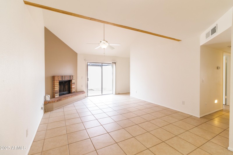 living room (1 of 1)