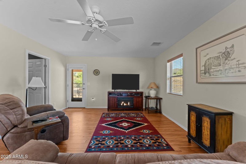 11-web-or-mls-DSC08557