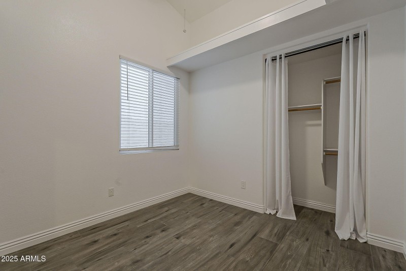 30-web-or-mls-Desert Bloom-30