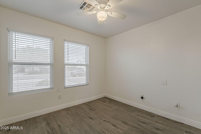 32-web-or-mls-Desert Bloom-32