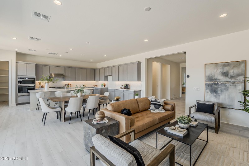 16-web-or-mls-Sunstone-16