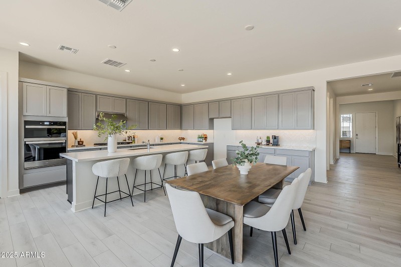 17-web-or-mls-Sunstone-17