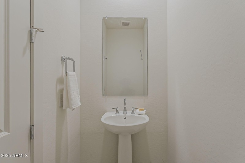 46-web-or-mls-Sunstone-46