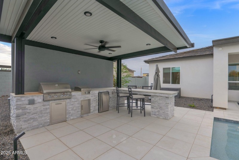 Gazebo built in appliances