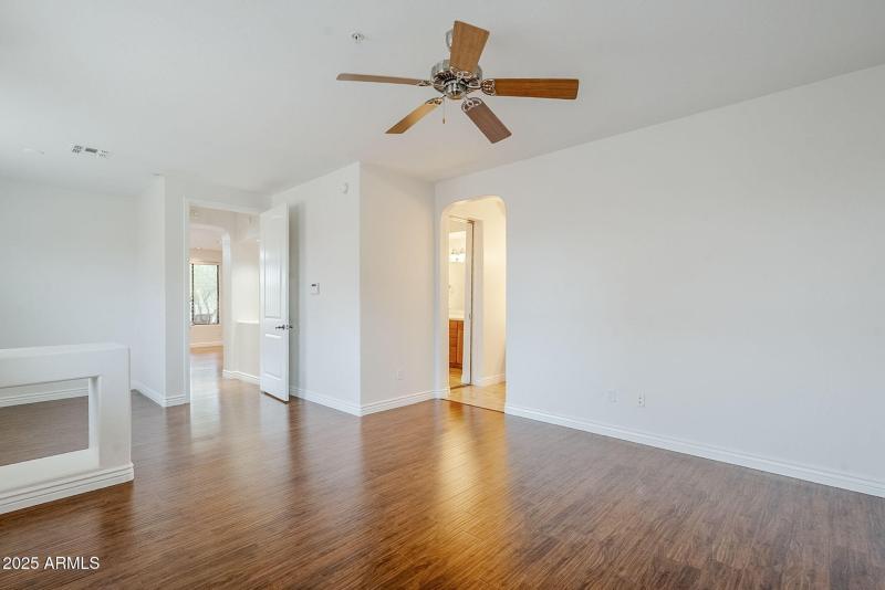 25-web-or-mls-Linda-25