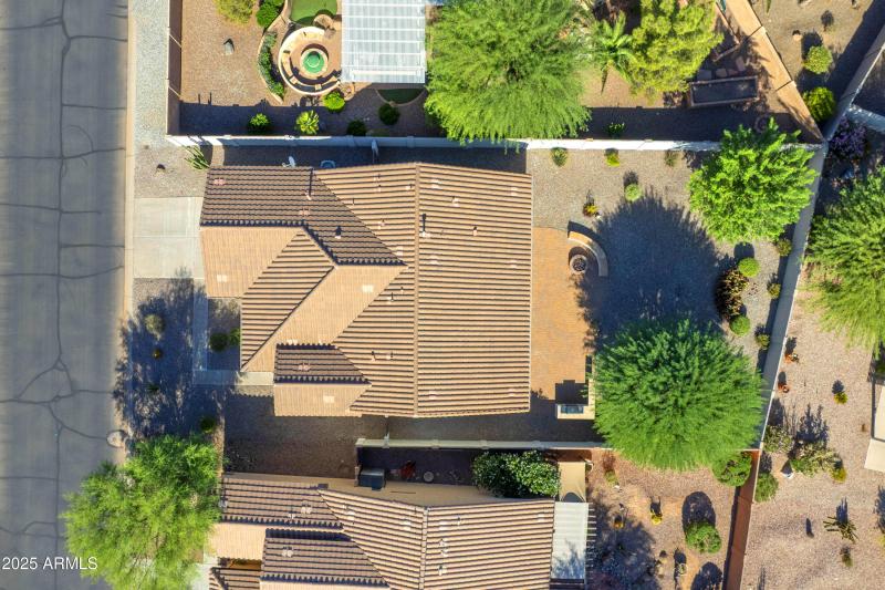 Drone of Roofline