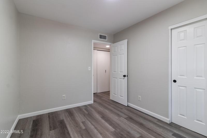 Nebraska St (12).jpg-FULL