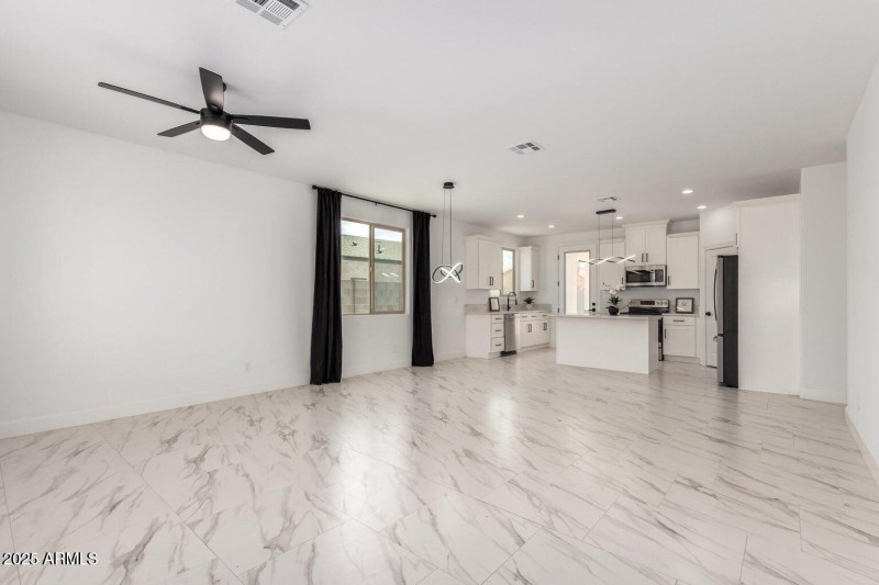 20250301090208674070000000-o