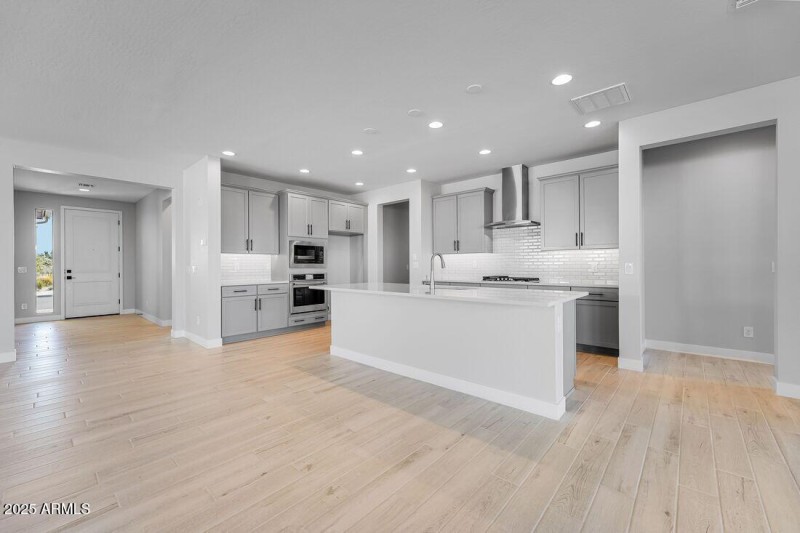 39622 N Kaden Court - Ready Now