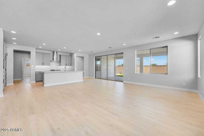 39622 N Kaden Court - Ready Now