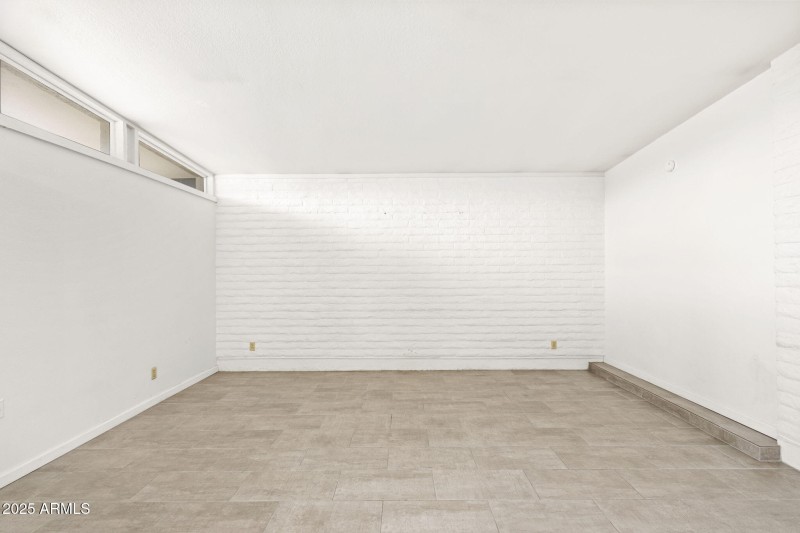 7604 N 46th Ave - 10