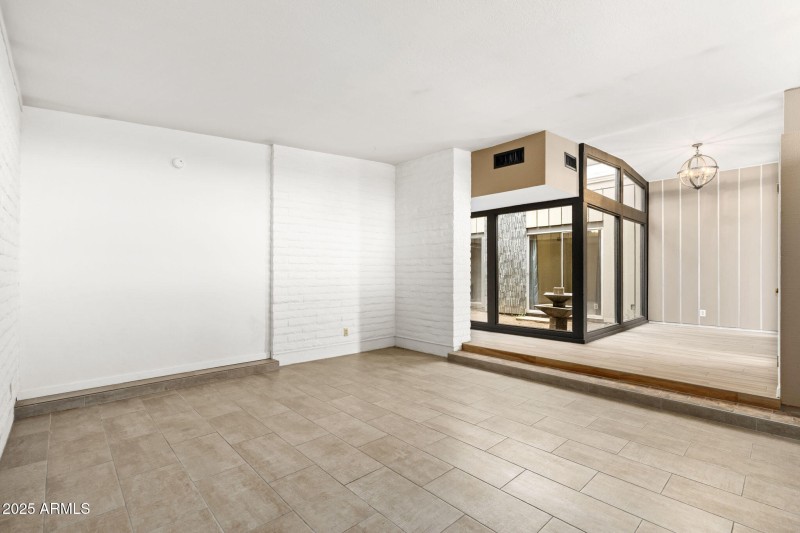 7604 N 46th Ave - 12