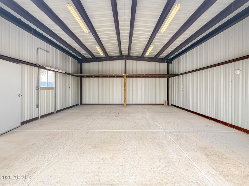 Detached garage/shop