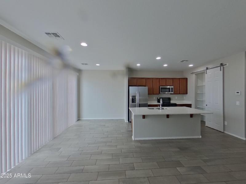 2_pc_KD26BEHVFi_Gw3KPPXrAr_other_room_tu