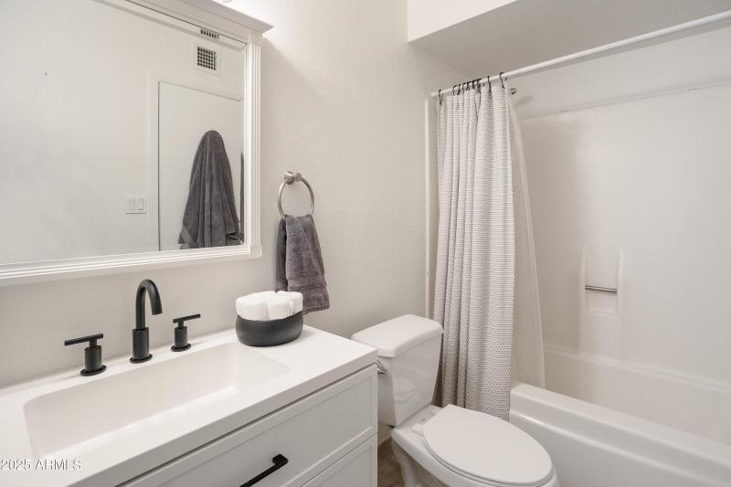 3928 N Granite Reef Rd-4