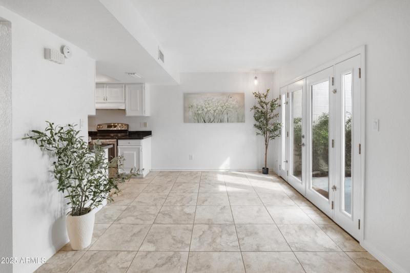 3928 N Granite Reef Rd-19