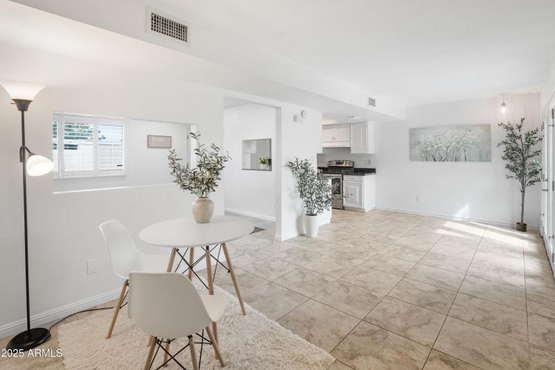 3928 N Granite Reef Rd-21