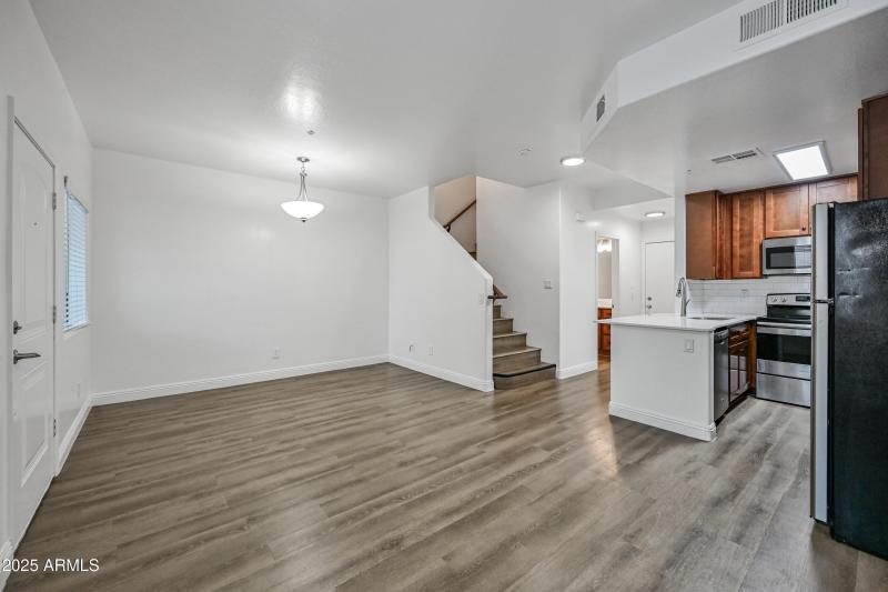 4-4608WMA1161-ocupix