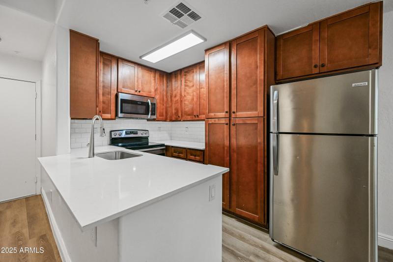 7-4608WMA1161-ocupix