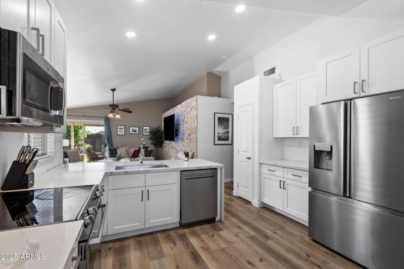 010___8525 E Carol Ave