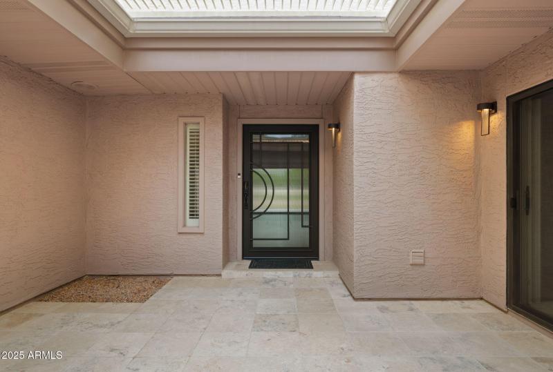 5-web-or-mls-Court yard1