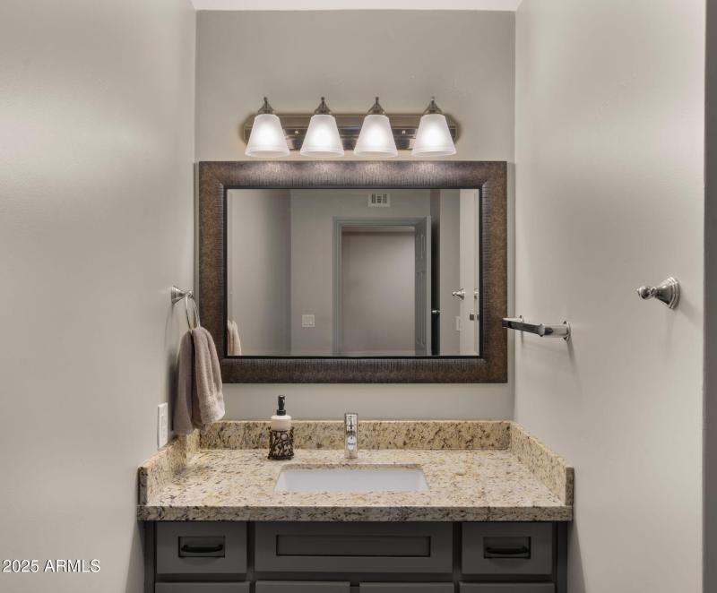 19-web-or-mls-Full Bathroom2