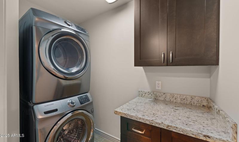 28-web-or-mls-Laundry Room