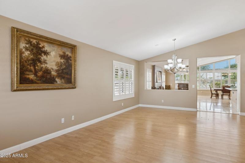 4-web-or-mls-19927-n-108th-ln - Copy (2)