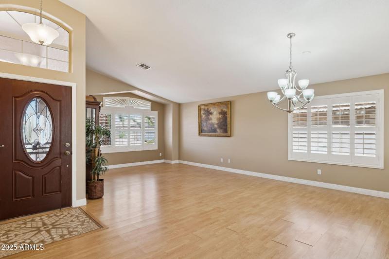 6-web-or-mls-19927-n-108th-ln - Copy - C