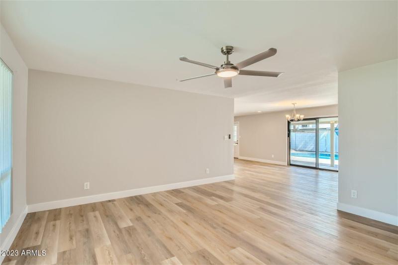 8356 E Palm Lane - Web Quality - 003 - 0