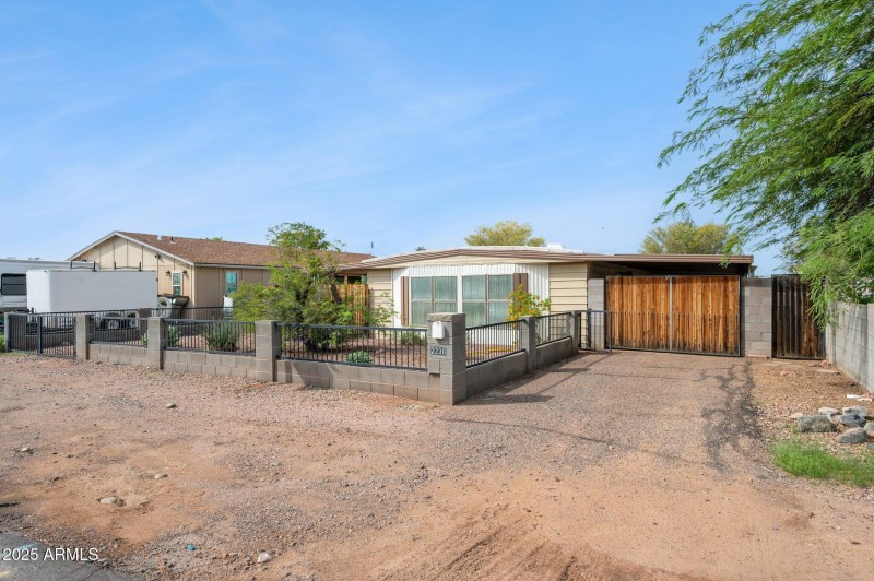 3-web-or-mls-2230-n-silverton-st