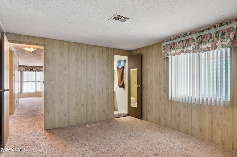 13-web-or-mls-2230-n-silverton-st