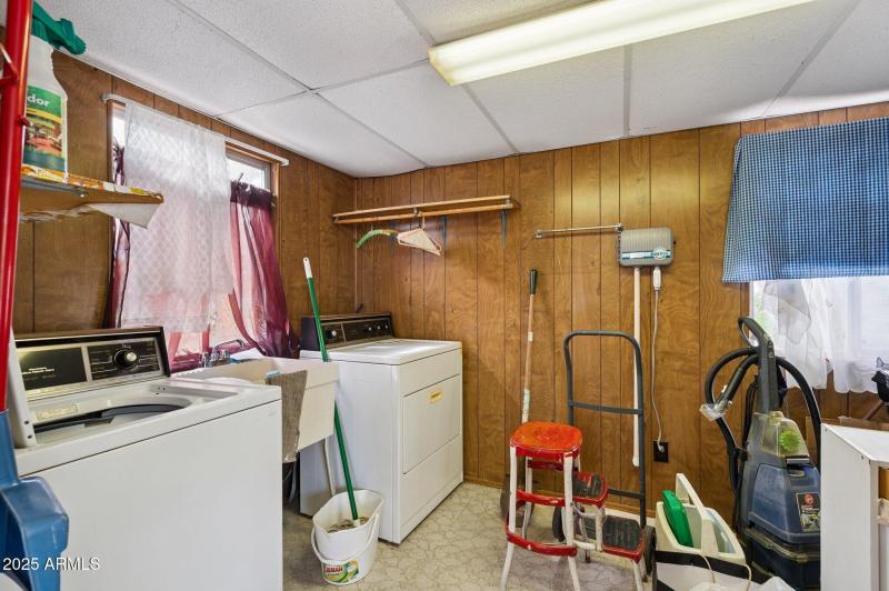 18-web-or-mls-2230-n-silverton-st