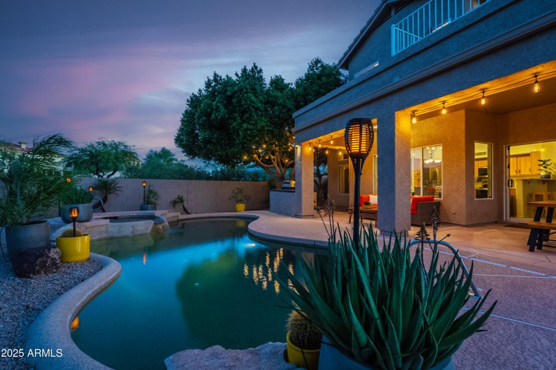 Victor-Twilight-23 (VT)