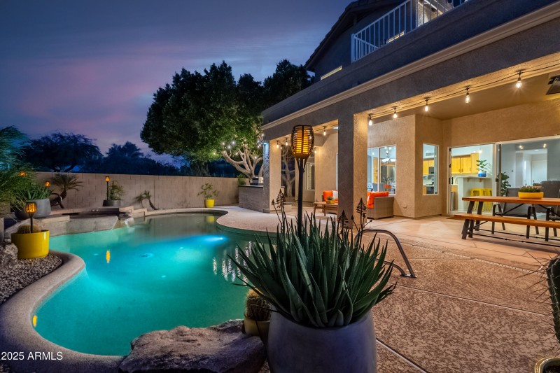 Victor-Twilight-35 (VT)