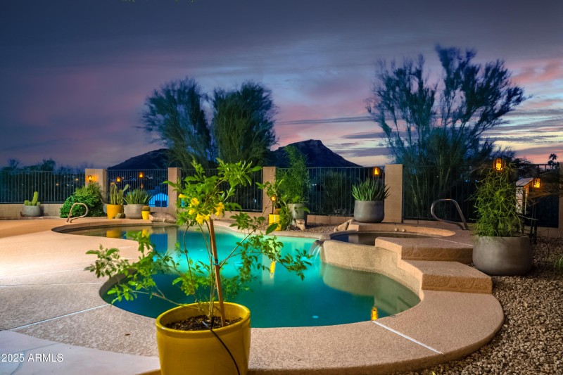 Victor-Twilight-36 (VT)