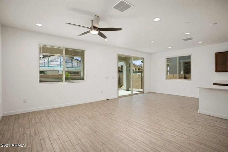 12-24973 North 172nd Drive 12