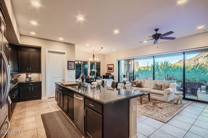 Kitchen/living elegance