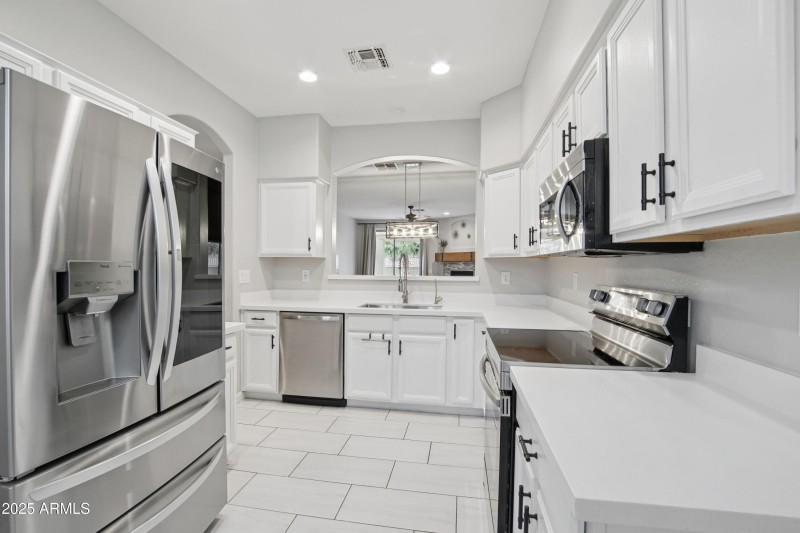 14-print-W Cardinal Dr-S1110-011