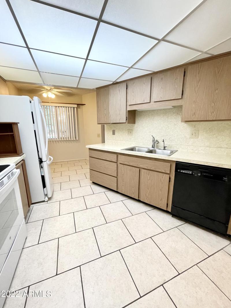 E34E4D39-5A90-4047-8536-D8A56478EEFE