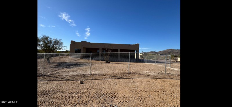 Screenshot_20251014_051849_Messages