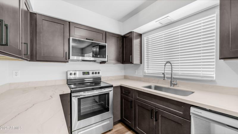 765 N Arrowhead (30)