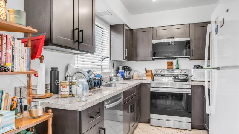 765 N Arrowhead (39)