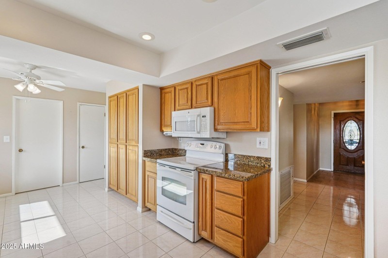 15-web-or-mls-W White Mountain Rd-S1410-