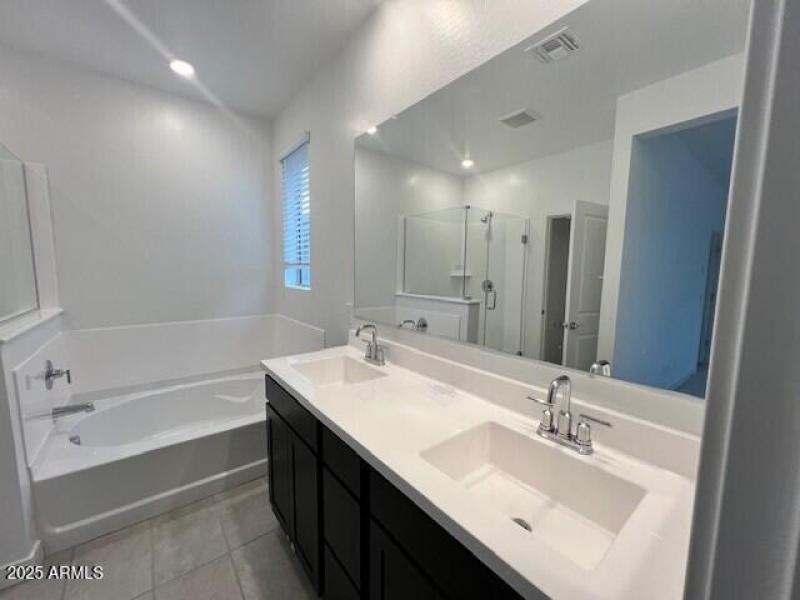 BR35 Lot 158 PR Bath