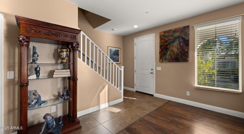 9-web-or-mls-Great Room12