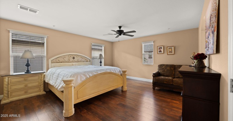 44-web-or-mls-Primary Bedroom2