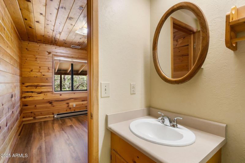 21-Primary Bathroom_2