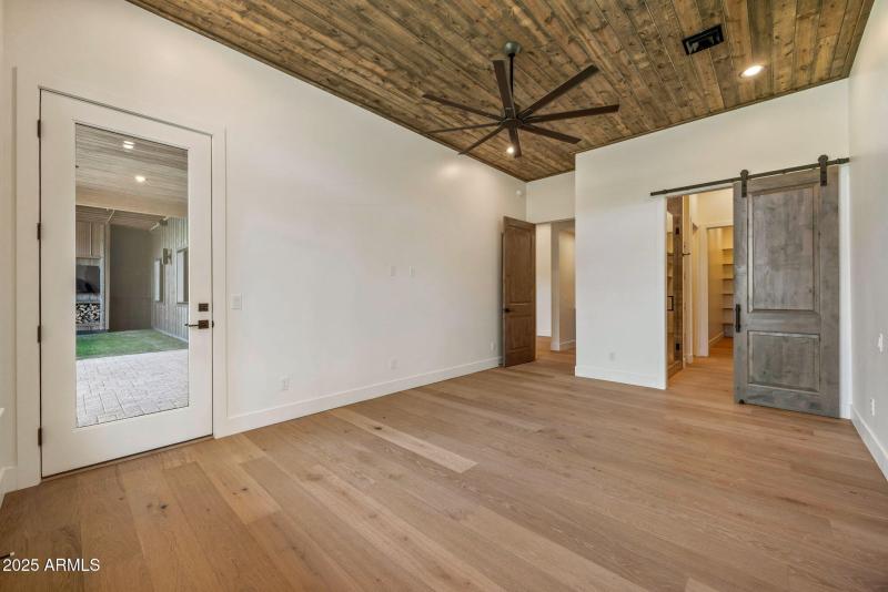 Lower Level Master Suite