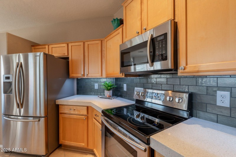 18-web-or-mls-Desert Willow-18